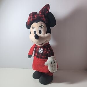 15" Disney Minnie Mouse Plush, Winter, Animated